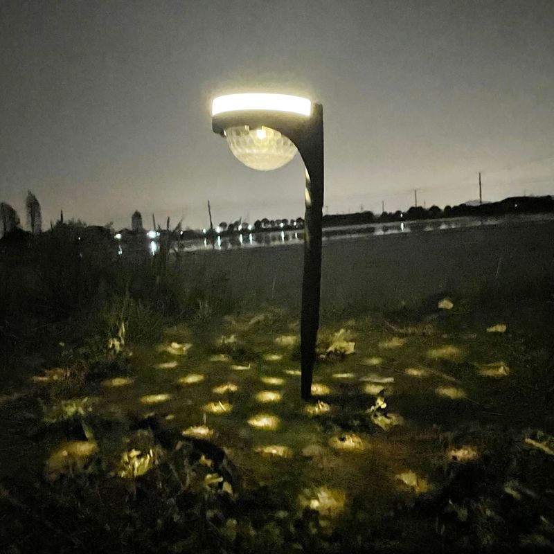 Luci solari per decorazioni da terra a LED da 1,2 V per il paesaggio del prato del cortile della passerella del giardino