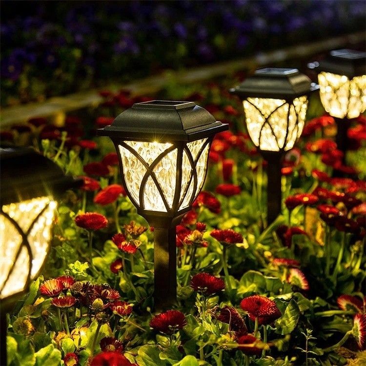 Lampada per prato esterno Lampada per passeggiata Lampada per giardino con Led Ip65 Lampada solare impermeabile