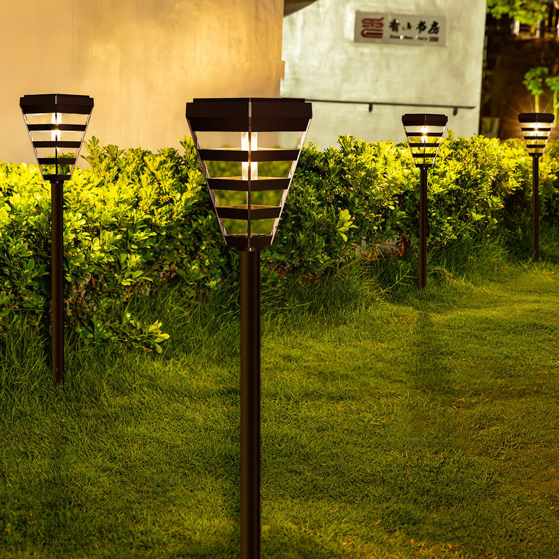 Illuminazione di cortile per cortile esterno Luci di giardino a LED solari per la decorazione del giardino paesaggistico