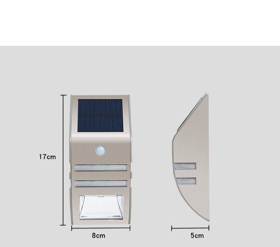 Luce di recinzione solare Modello più recente Modello moderno di illuminazioni esterne LED Sensore solare