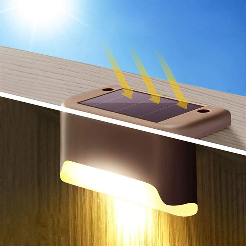 1.2V Input Voltage Outdoor LED Solar Power Step Lamp per l'illuminazione dei muri del giardino