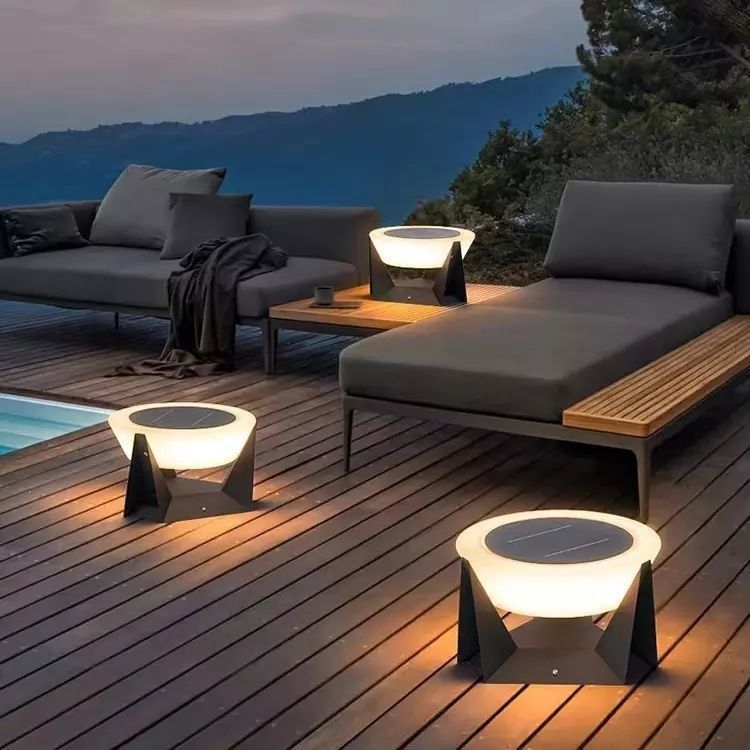 Luce a pilastro solare con attenuatore a supporto lunga durata e tempo di lavoro di 50000 ore