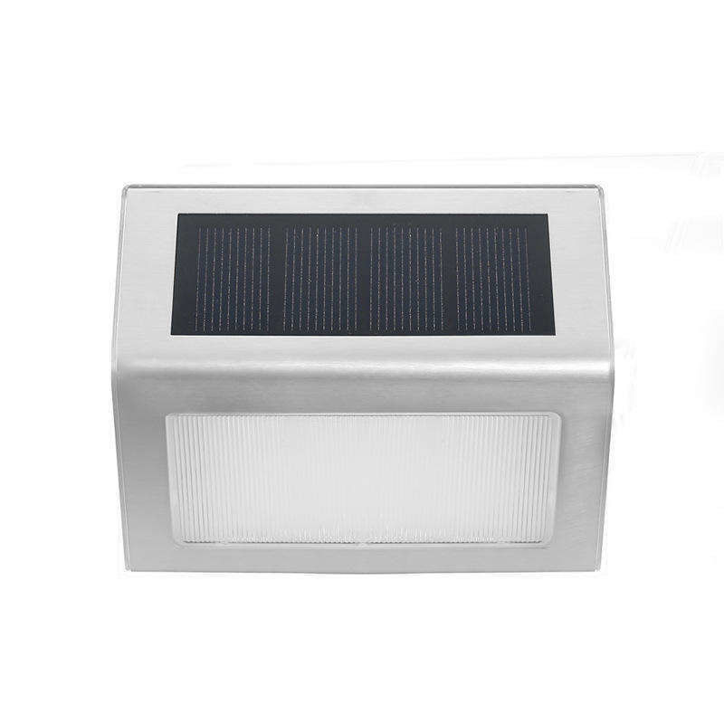 Lampada Efficienza luminosa 120lm/w Luce solare per pareti esterne Numero di indirizzo