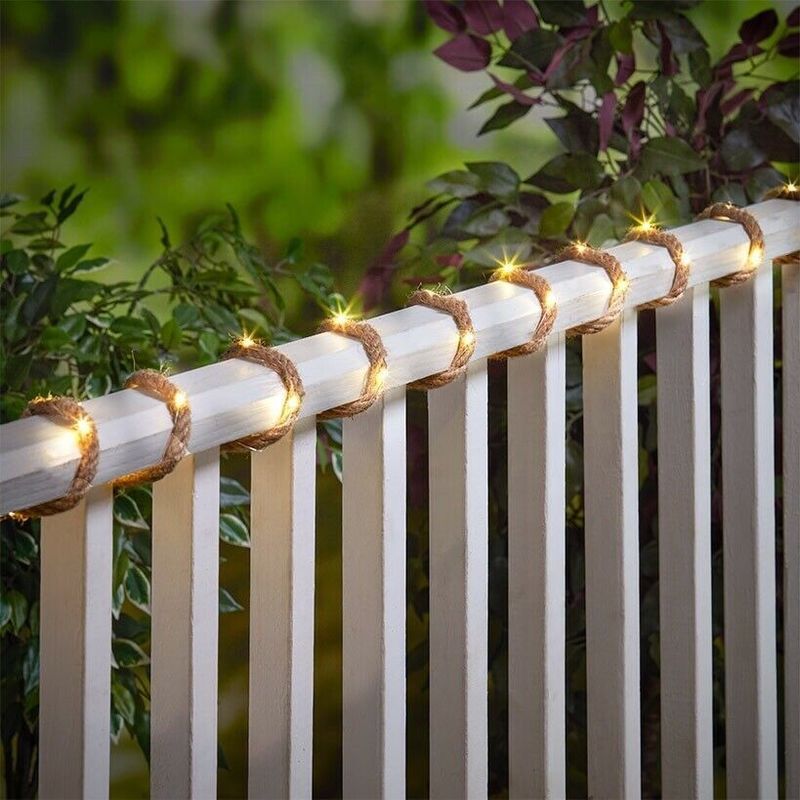 Lampada di luce solare a LED per la strada Lampada a filo di rame a LED per il giardino per una facile installazione