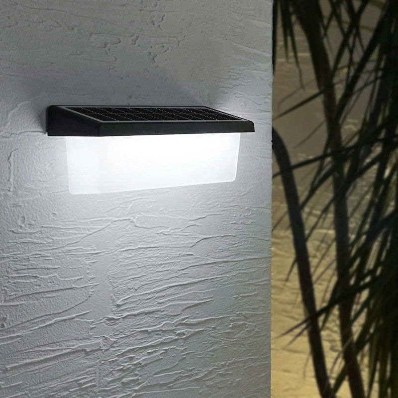 Villa Hotel Giardino esterno luce solare LED a muro con sensore di movimento e telecomando