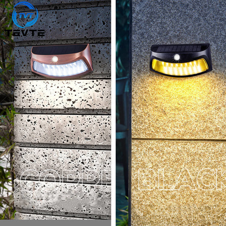 Illuminazione per cortile esterno a prova d'acqua Controllo della luce a led luce solare per parete luce per giardino
