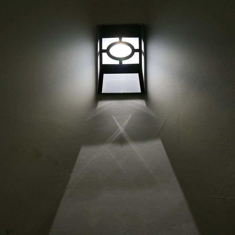 Lampada Efficienza luminosa lm/w 90 luce solare wireless esterna per il muro portico giardino