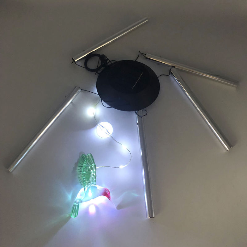 Portate bellezza e luce al vostro giardino con la luce solare a LED che cambia colore