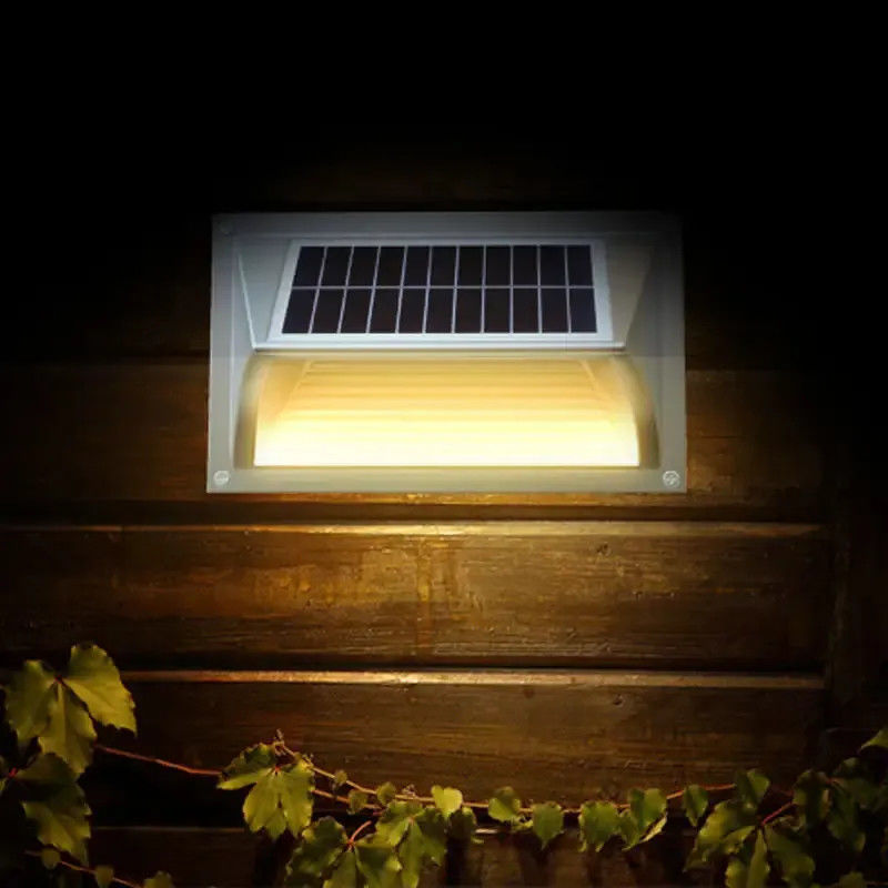Lampade da giardino a energia solare a colori personalizzati per piscina Esempio gratuito offerto