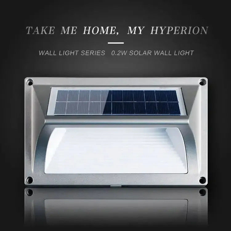 Lampade da giardino a energia solare a colori personalizzati per piscina Esempio gratuito offerto