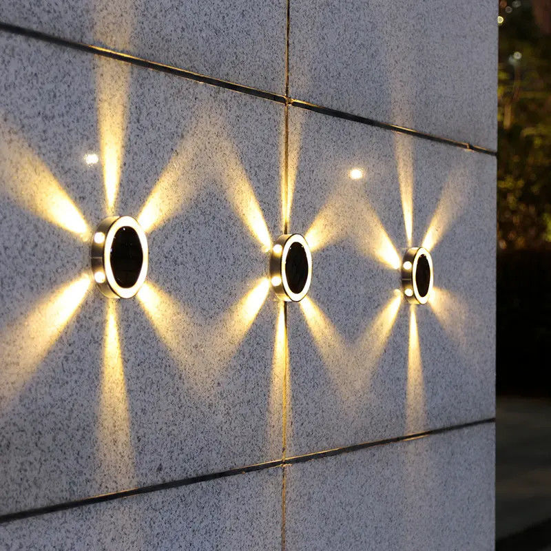 Illuminazione solare esterna con luci a terra a 90lm/w di efficienza