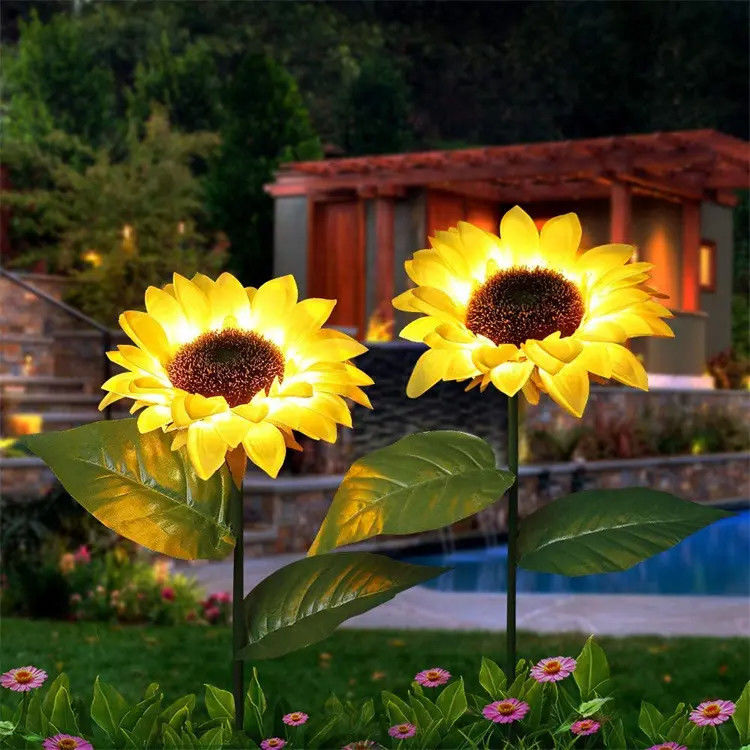 Lampada a LED solare impermeabile giardino decorativo girasole sole per cortile nel cortile