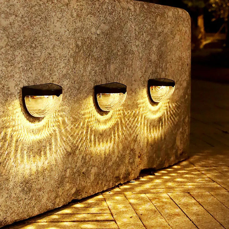 85lm/w Lampada Efficienza luminosa luce solare da giardino per cortile semicircolare decorativo