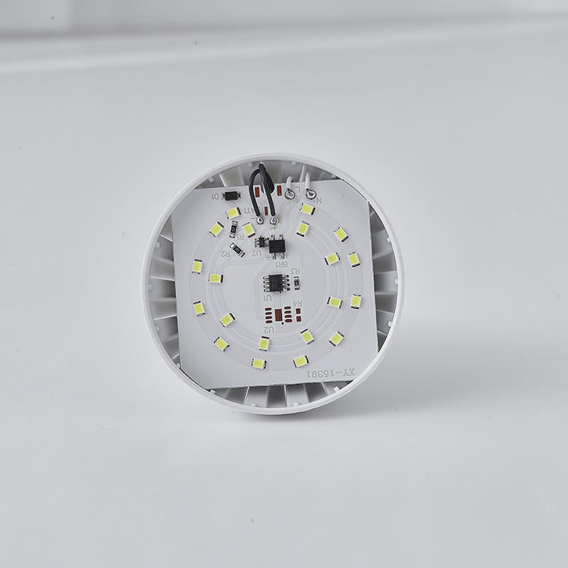 Luce da campeggio di emergenza portatile e ricaricabile 7W/9W/12W/15W Durata di vita 50000 ore
